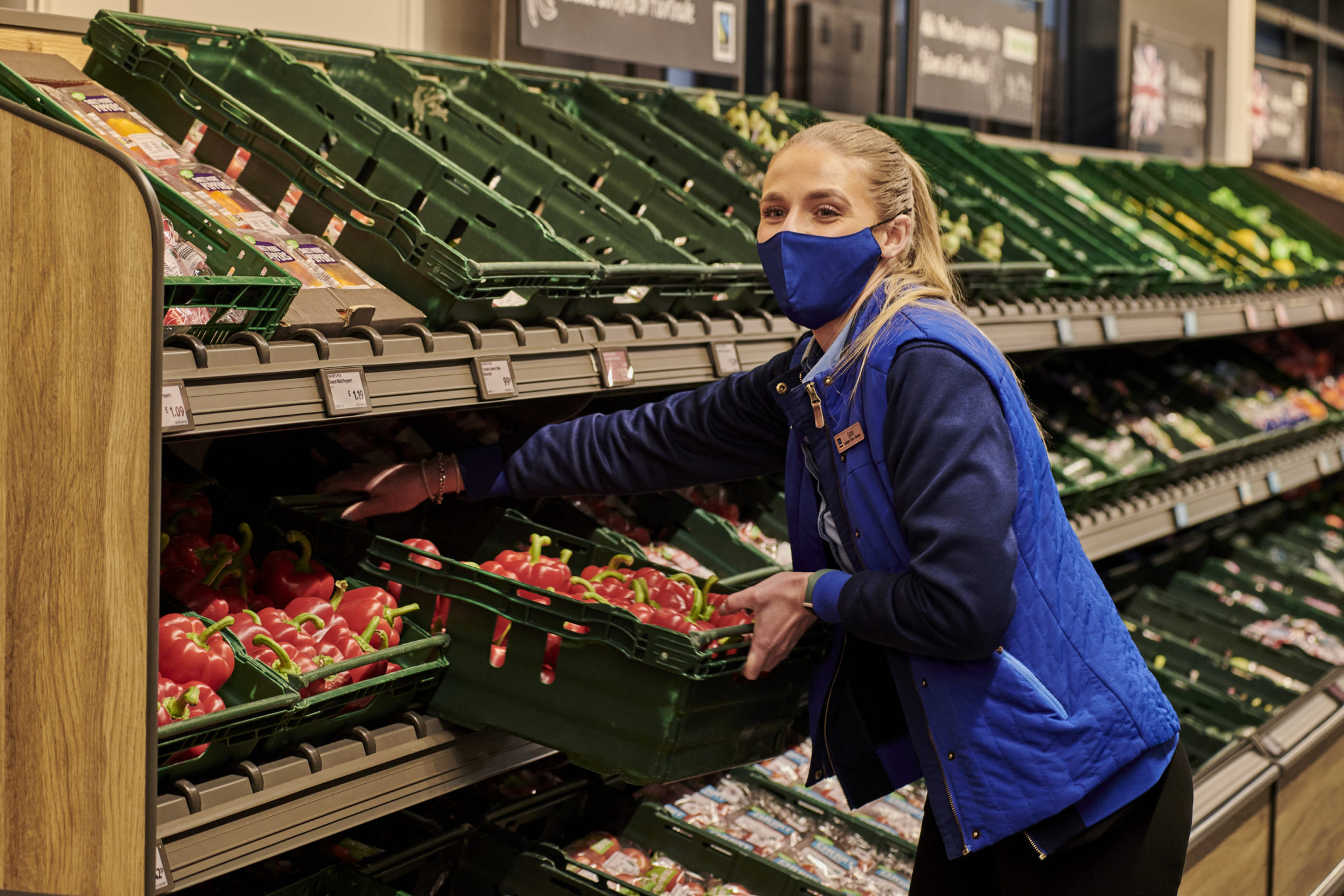 ALDI GIVES ALL STORES COLLEAGUES A PAY RISE ALDI UK Press Office