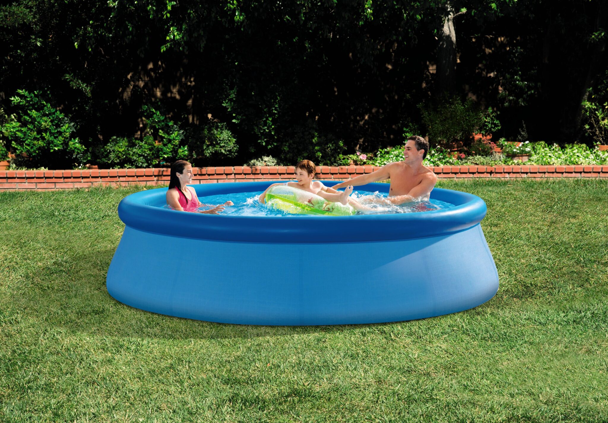 ALDI’S LAUNCHES POOL AND GARDEN RANGE INCLUDING 12FT SWIMMING POOL ...